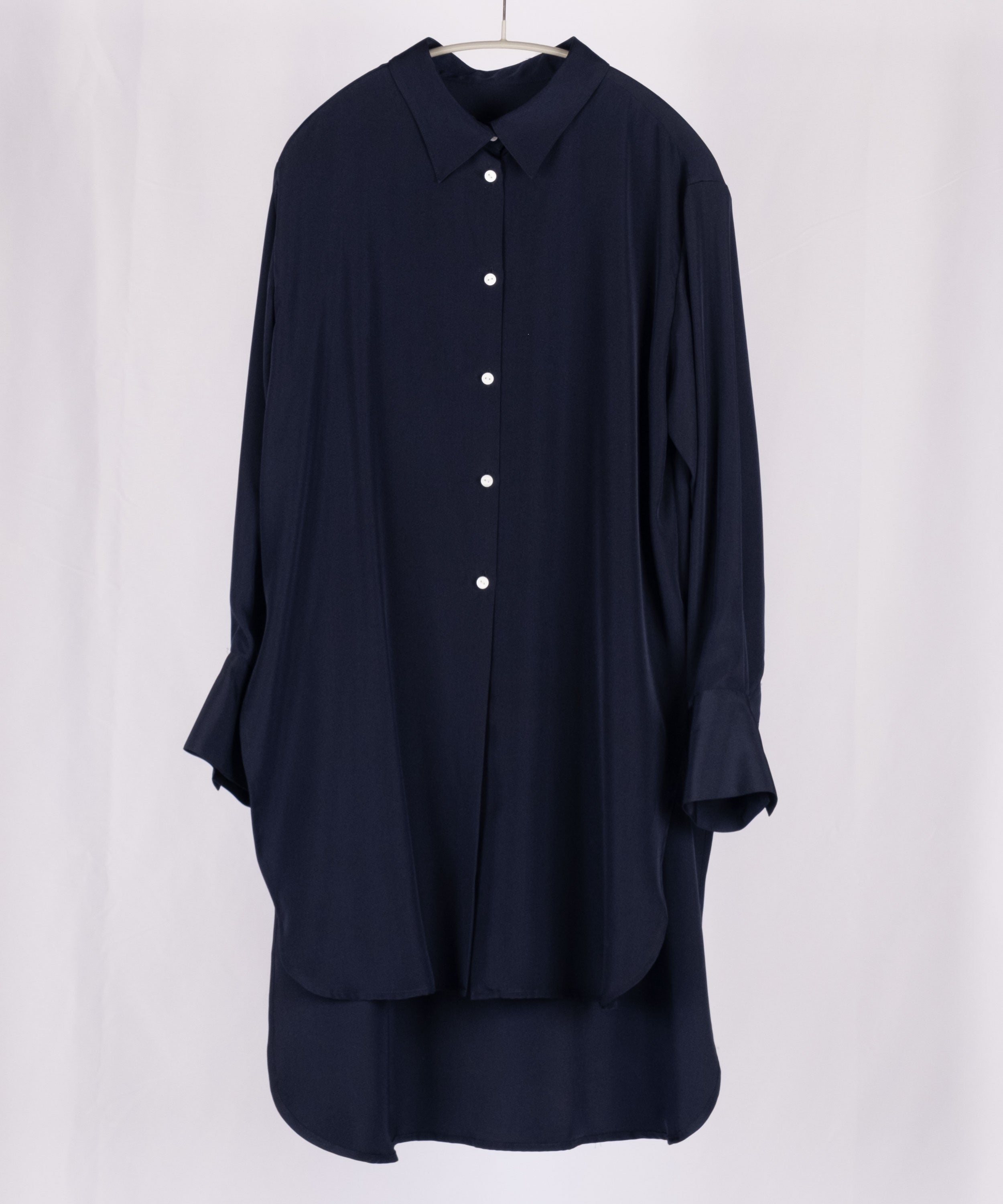シルクのロングシャツコート