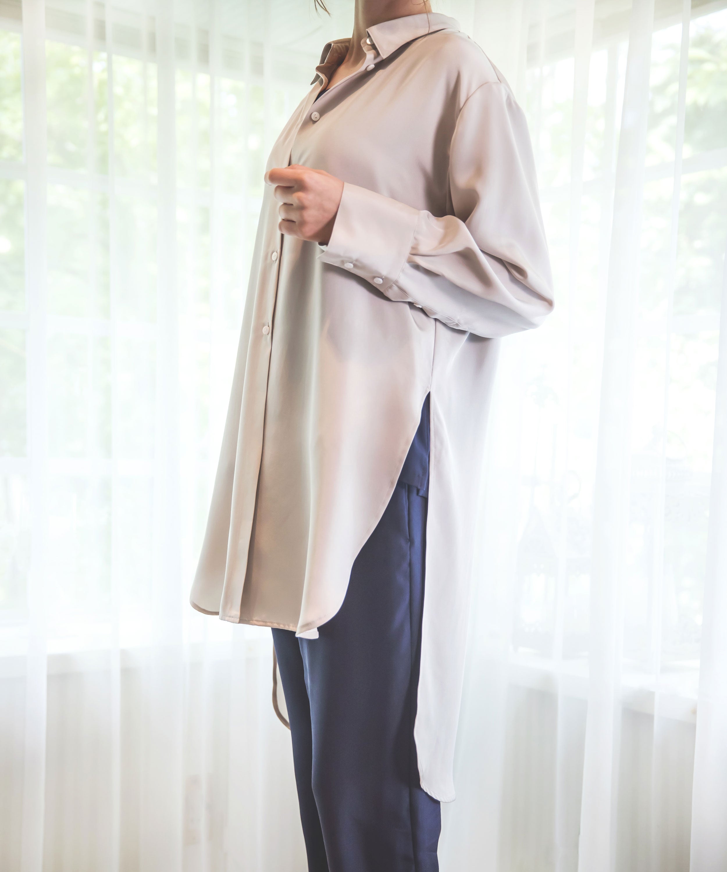 シルクのロングシャツコート