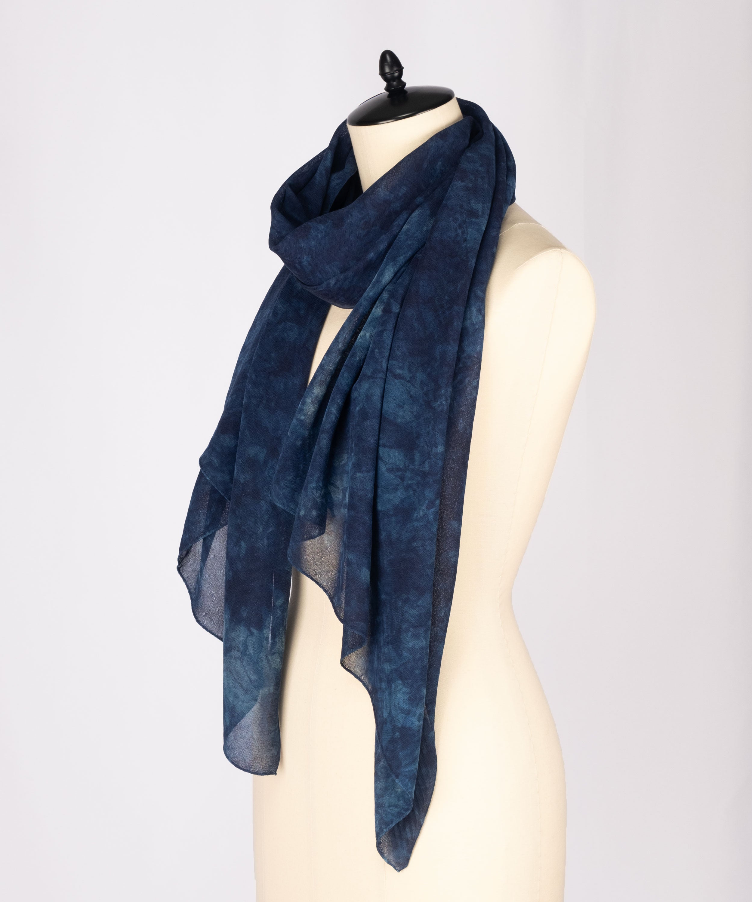 Deep Japan Blue 藍染シルクストール