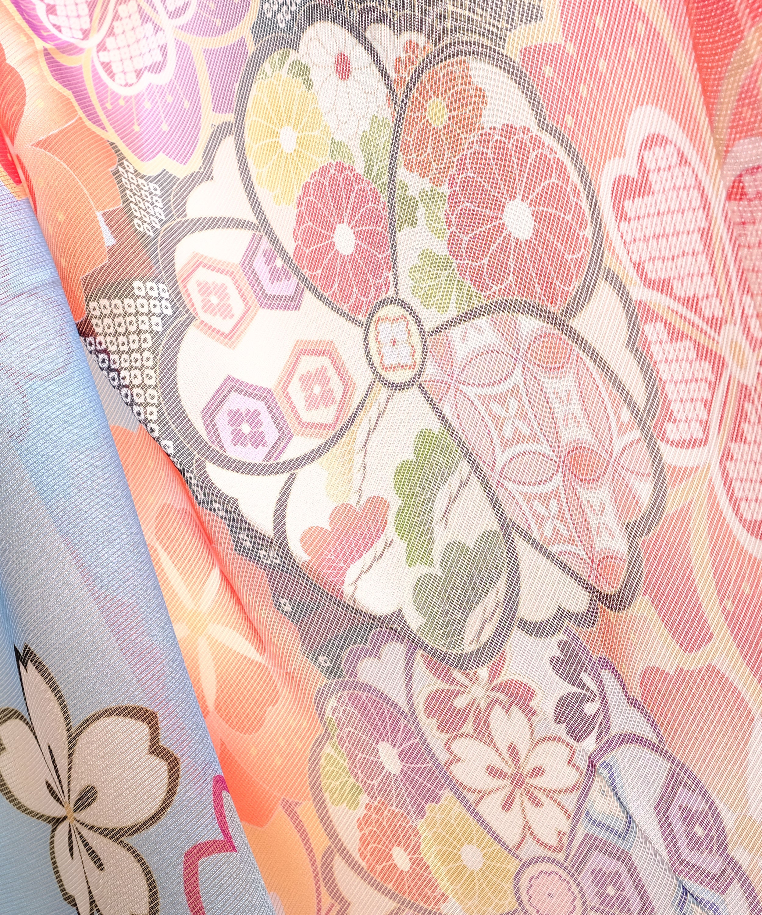 水色絹に桜ゆらめくシルクストール