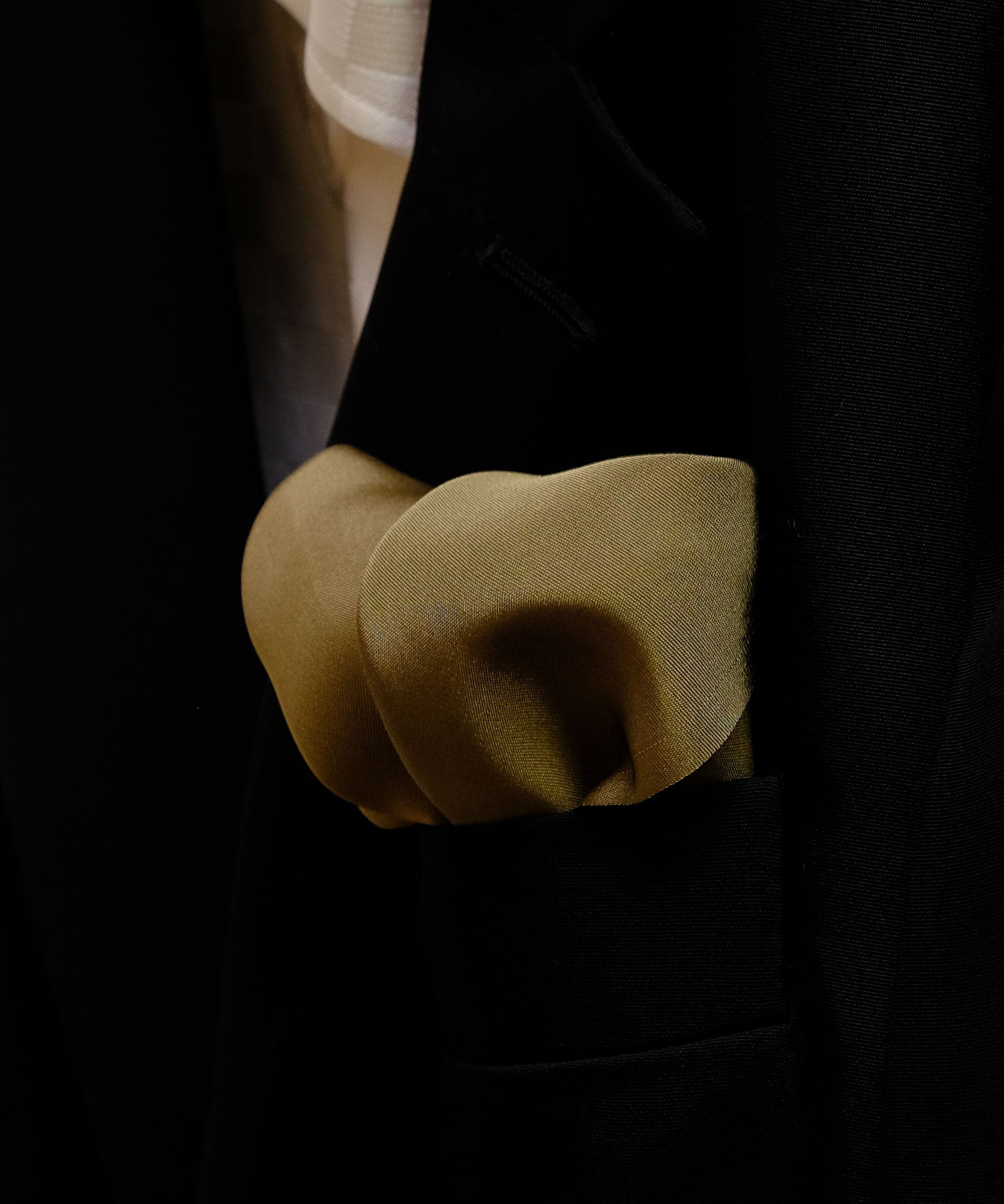 光と風のポケットチーフ