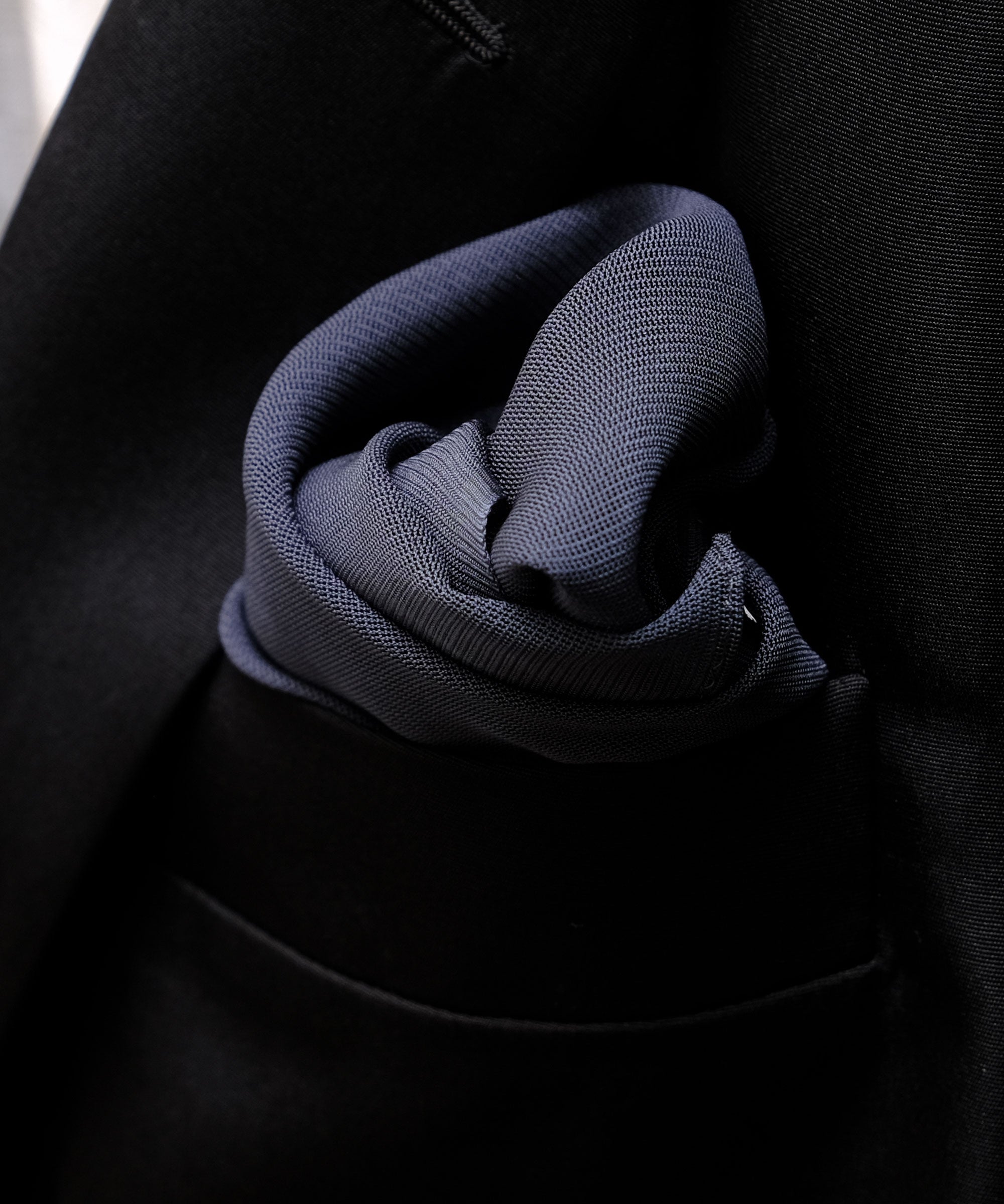 光と風のポケットチーフ