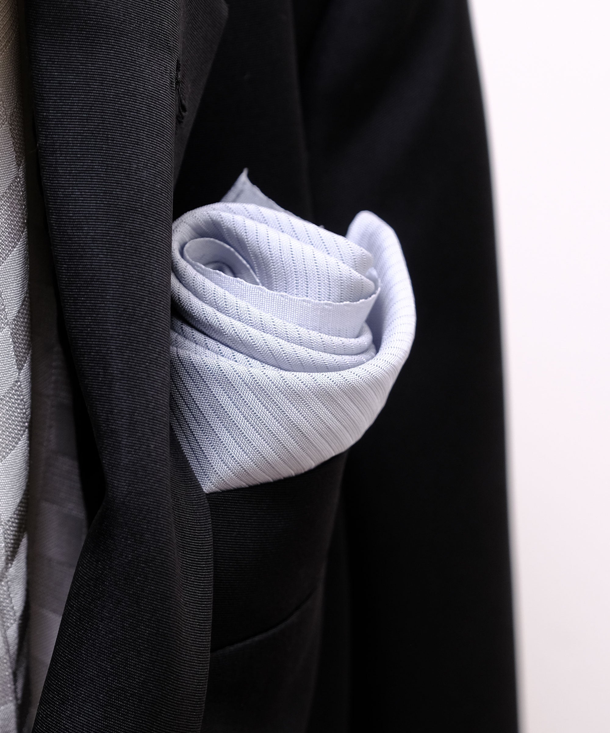 光と風のポケットチーフ